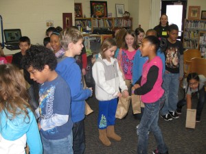 For-Mar Nature Representative Teaches Dillon Students about the Food Chain and Much More!